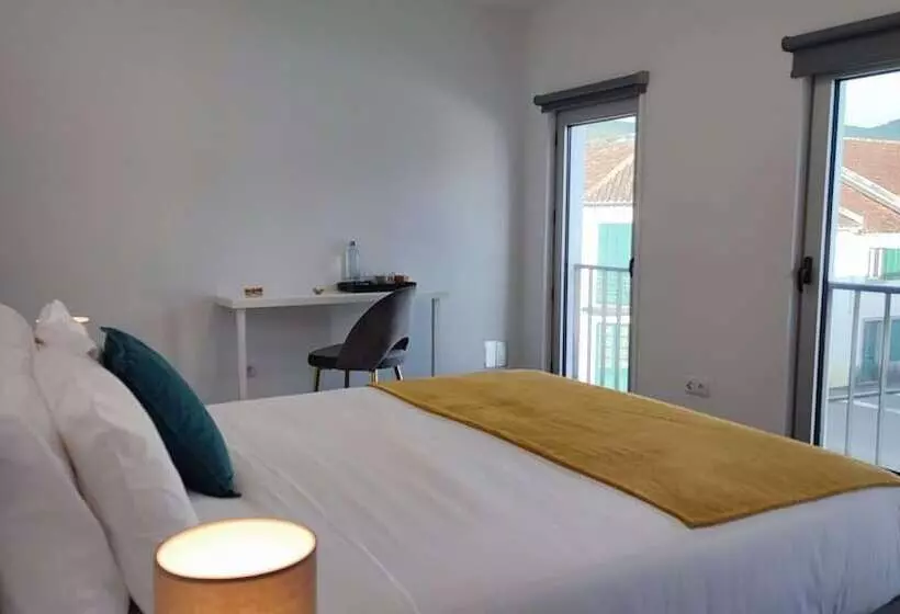 ペンション Atlantic 3 Bicas  Furnas