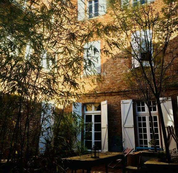 بنسيون Bauhaus Saint Pierre