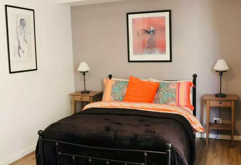 ペンション River Cottage