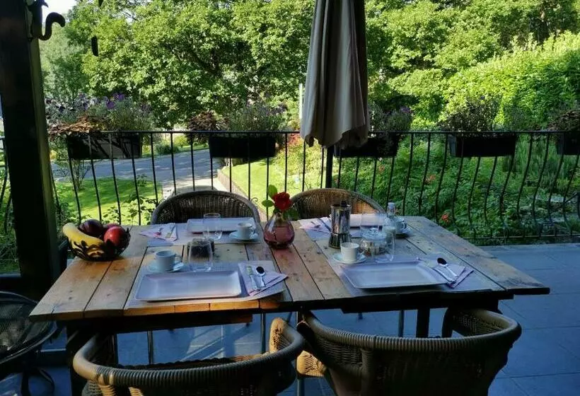 Bed and Breakfast Les Sittelles   Tilff