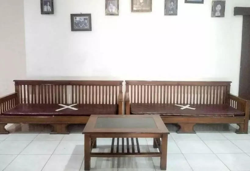 ホテル Pavilon Homestay Near Stikes Harapan Ibu Redpartner
