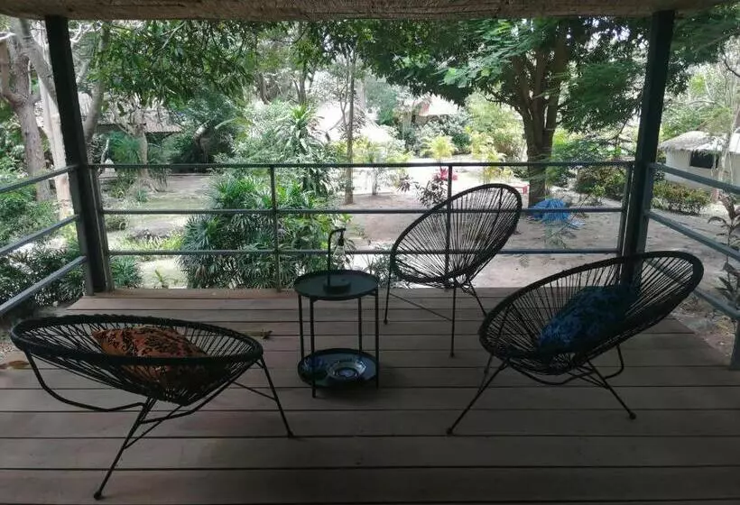 Hotelli Red Pearl Beach Resort