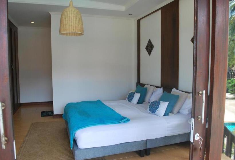 בית מלון כפרי Red Pearl Beach Resort