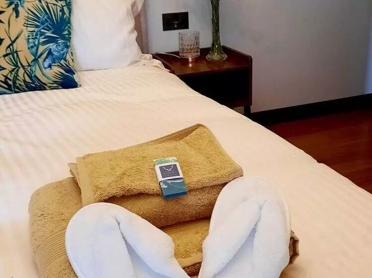 Pensió Longstone Bed And Breakfast