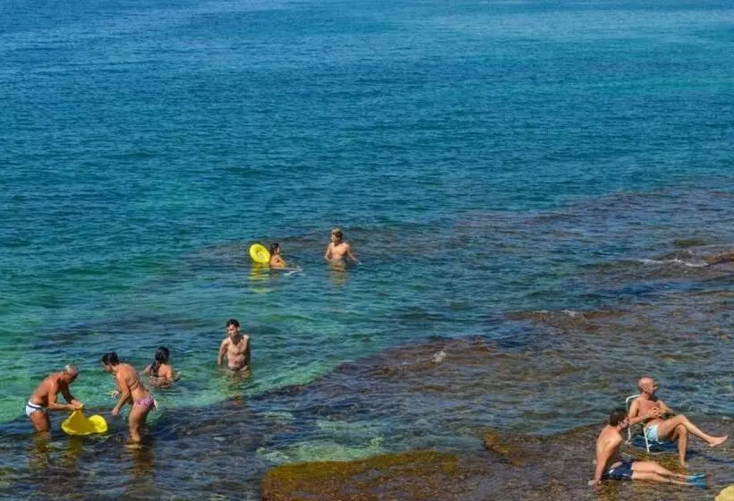 Majatalo Room 20   Piccola Camera In Pietra Bianca