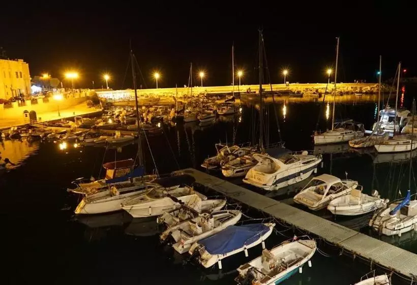 Majatalo Room 20   Piccola Camera In Pietra Bianca