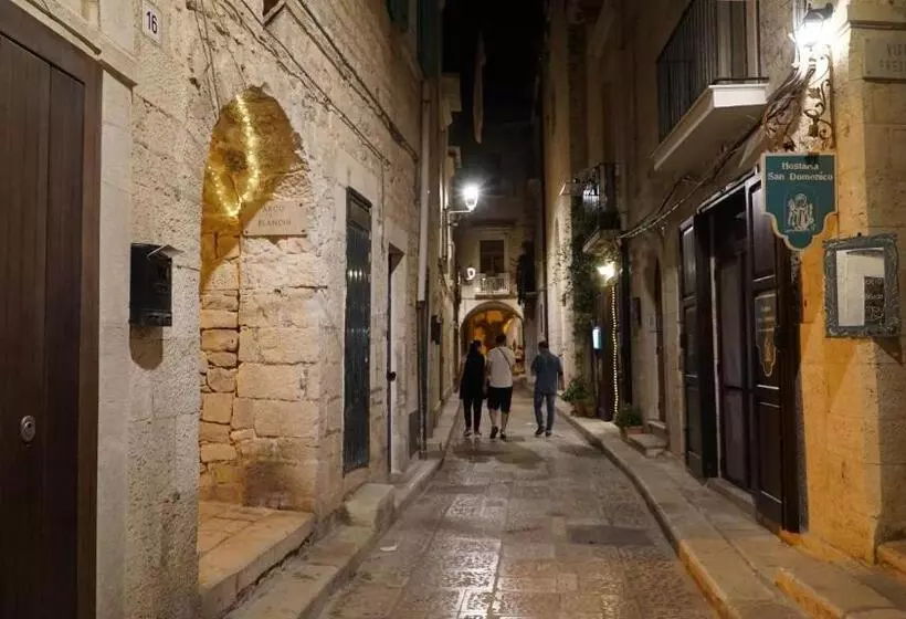 Majatalo Room 20   Piccola Camera In Pietra Bianca