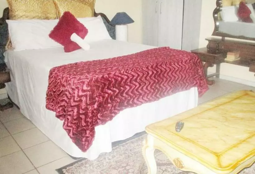 پانسیون Waterberyy Guest Lodge