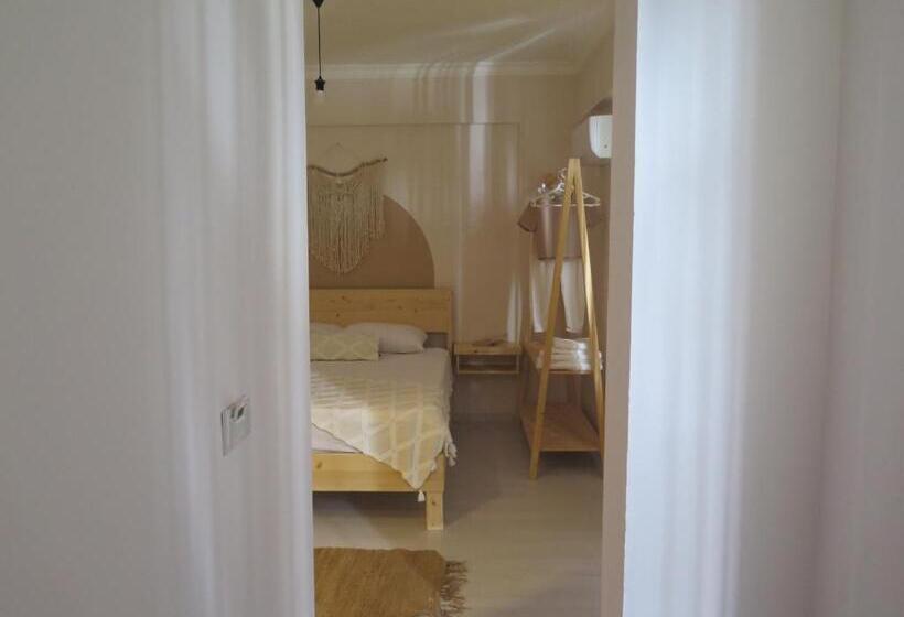 Santa Suites Near Saint Nicholas Church