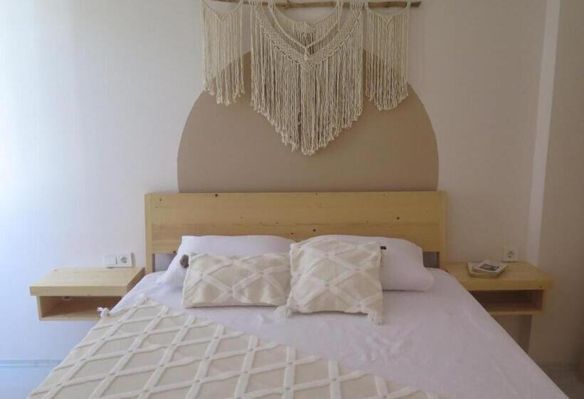 Santa Suites Near Saint Nicholas Church