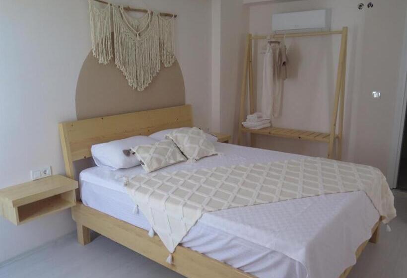 Santa Suites Near Saint Nicholas Church