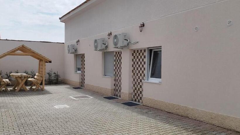 هاستل Cazare Hofmann