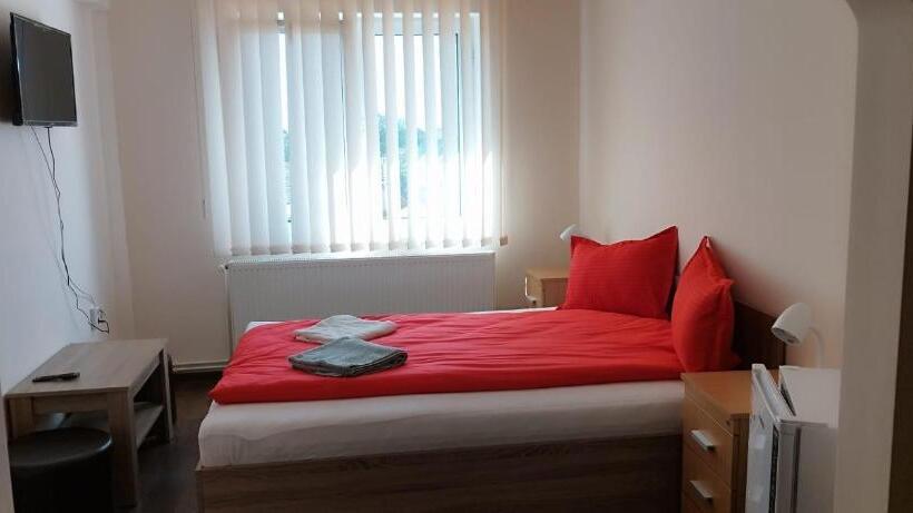 هاستل Cazare Hofmann