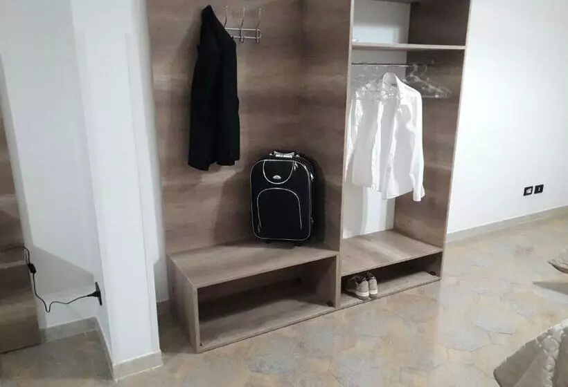 Aamiaismajoitus (B&B) Short Lets Radici Di Puglia