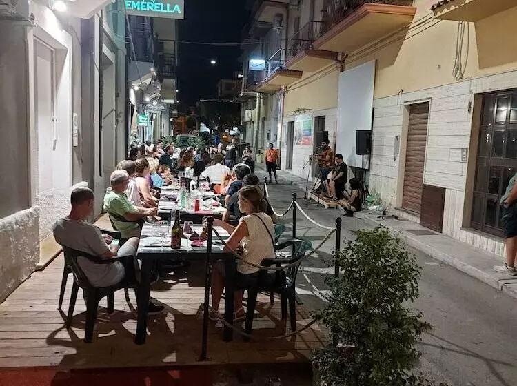 ベッドアンドブレックファースト Emerella Luxury Suites Siderno Lungomare