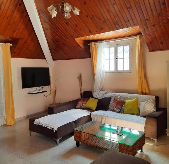 تختخواب و صبحانه Gîte Le Calou Pilon