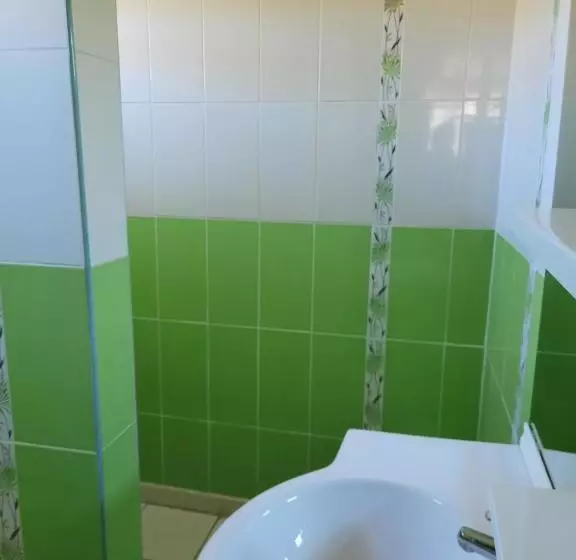 تختخواب و صبحانه Gîte Le Calou Pilon