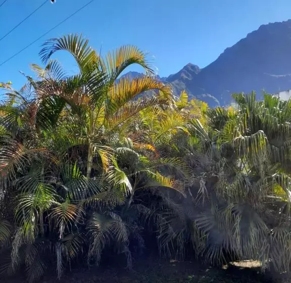 تختخواب و صبحانه Gîte Le Calou Pilon