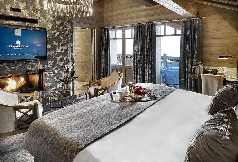 هتل Lys Martagon
