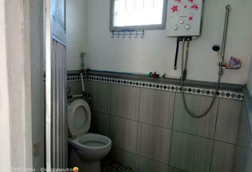 호텔 Yeski Homestay At Desa Wisata Bromo Mitra Reddoorz