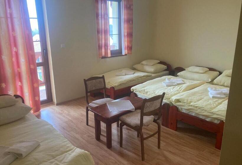 פנסיון Bazilika Vendégház