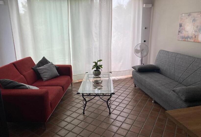 بنسيون Bilocale Indipendente In Casa Singola