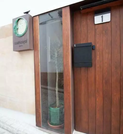 Majatalo Hostal Casa De Luna Y Sol