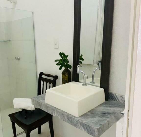 پانسیون Pousada Alumiar