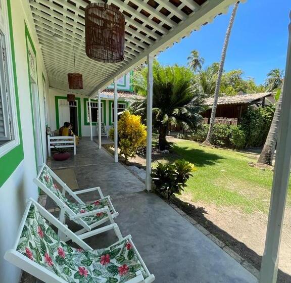 پانسیون Pousada Alumiar