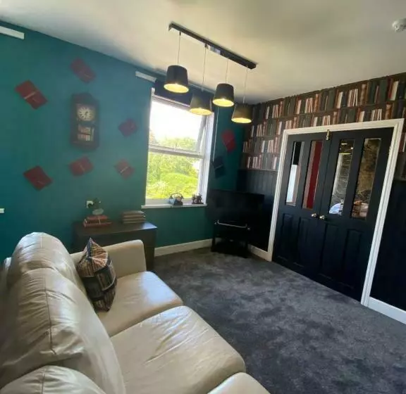 ユースホステル The Library Style Room