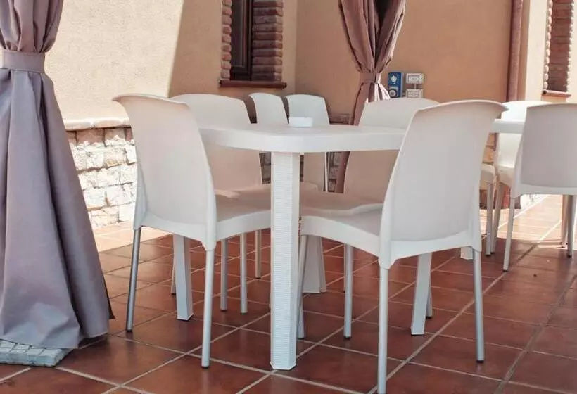 Aamiaismajoitus (B&B) Agriturismo Albachiara