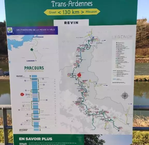 Aamiaismajoitus (B&B) Entre Meuse Et Forêt