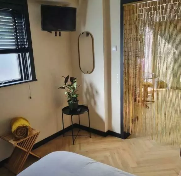 Aamiaismajoitus (B&B) Kavel 90