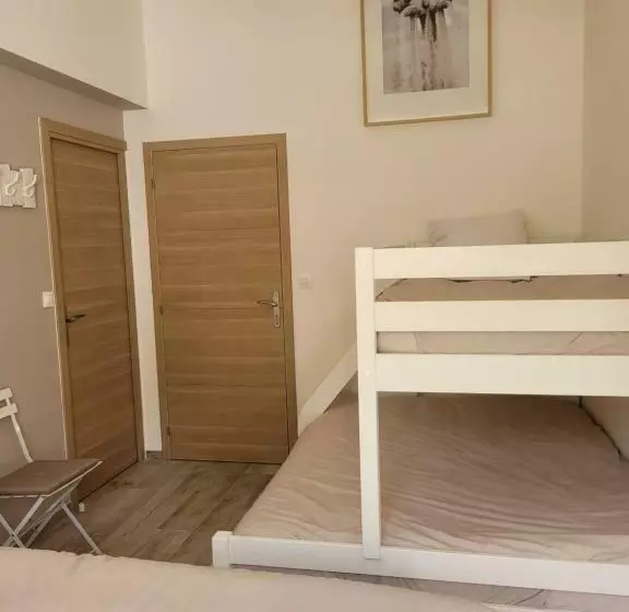 ベッドアンドブレックファースト Les Prairies De L Encrême