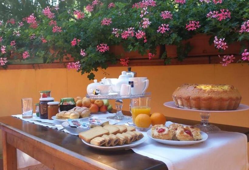 ベッドアンドブレックファースト Villa Lucilla