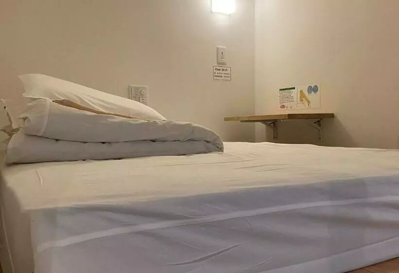 Hotel Hostel Hirosaki Vacation Stay 66581v