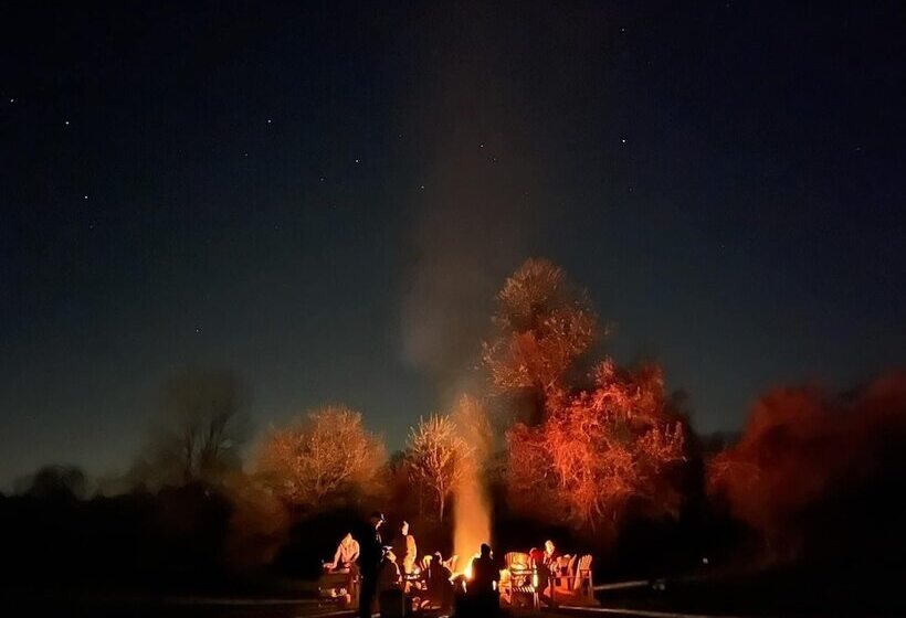 בית מלון כפרי The Alander