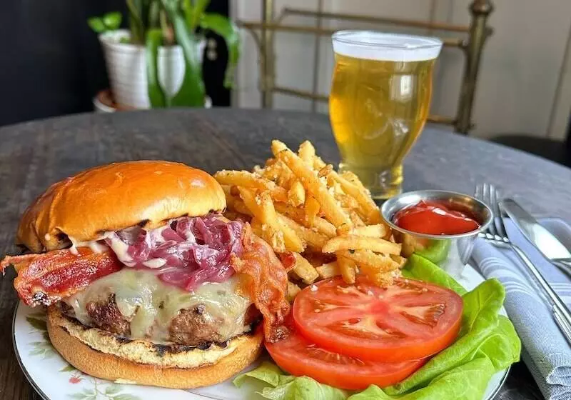 ホテル The Alander