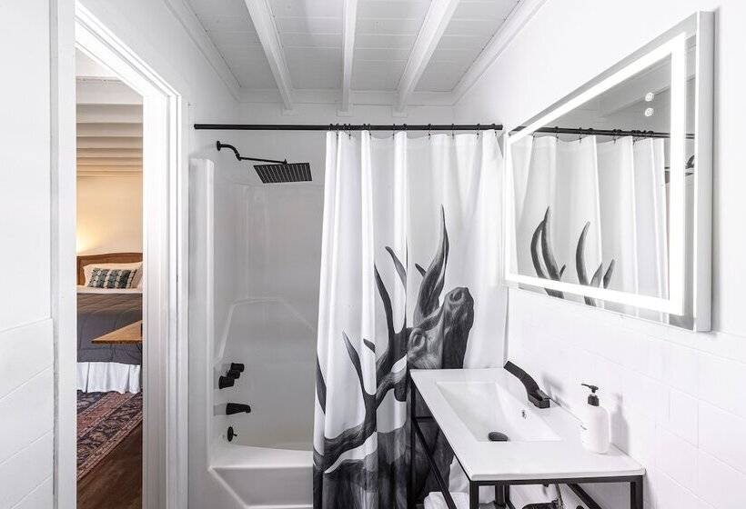 בית מלון כפרי The Alander