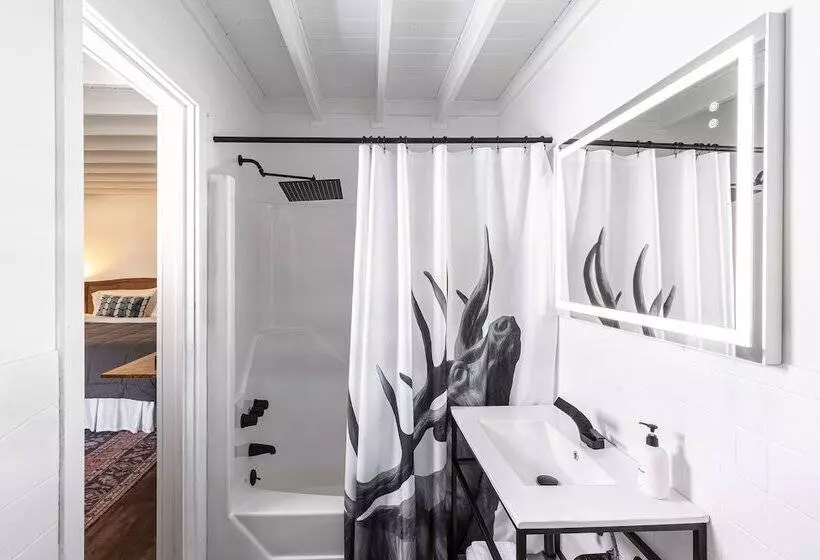 ホテル The Alander