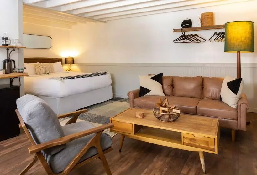 ホテル The Alander