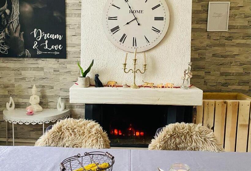 膳宿费 Chambre 2 Personnes Romantique Au Calme A 6km Des Thermes De Bagnoles De L Orne Avec Sdd Privative