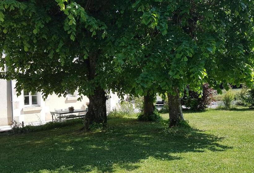 بنسيون Les Sept Tilleuls   Chambres D Hôtes