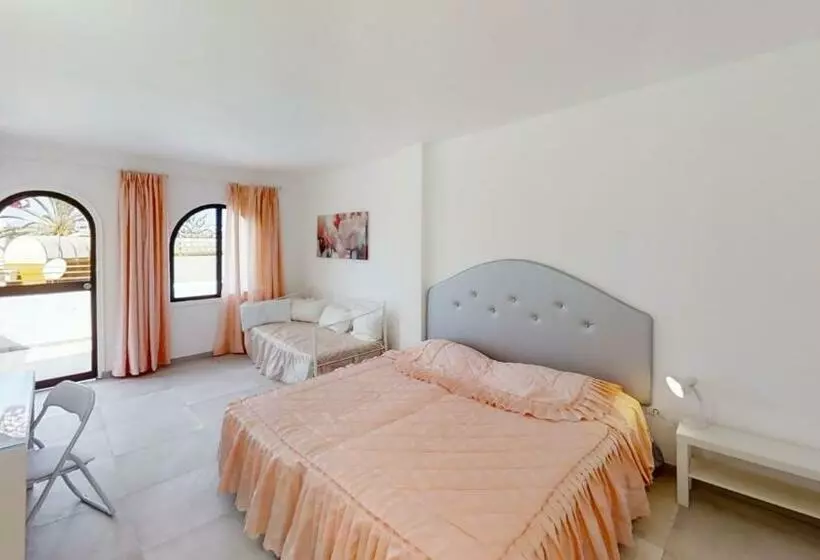 هاستل Habitaciones Triples Espaciosas Con Baños Privados En Maspalomas