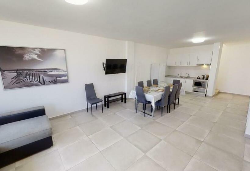 هاستل Habitaciones Triples Espaciosas Con Baños Privados En Maspalomas