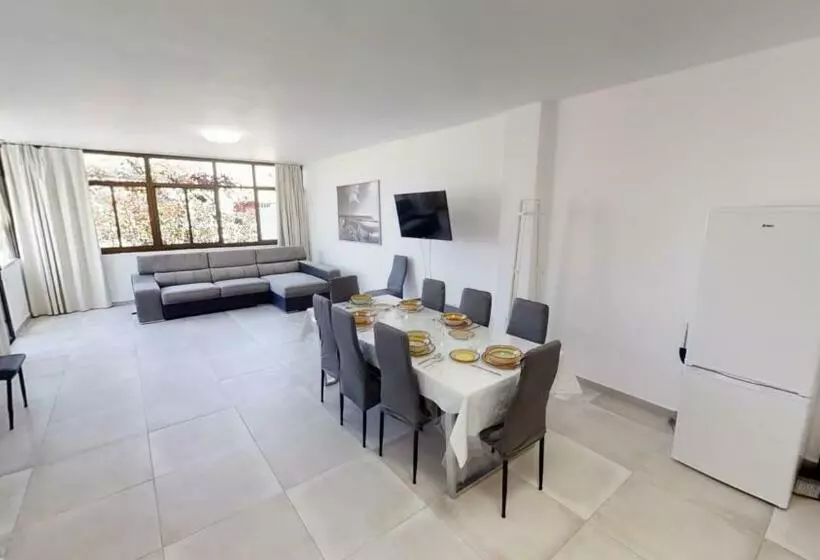 هاستل Habitaciones Triples Espaciosas Con Baños Privados En Maspalomas