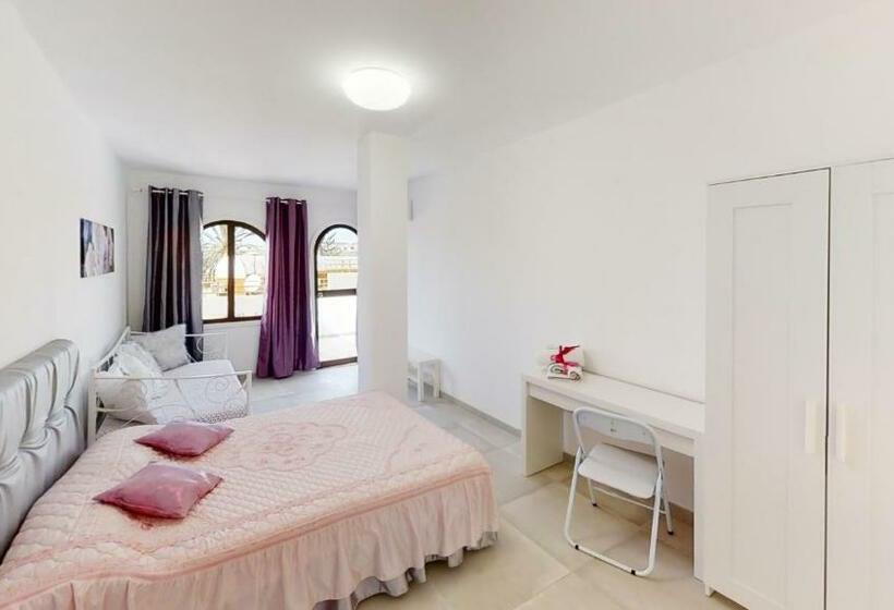 هاستل Habitaciones Triples Espaciosas Con Baños Privados En Maspalomas