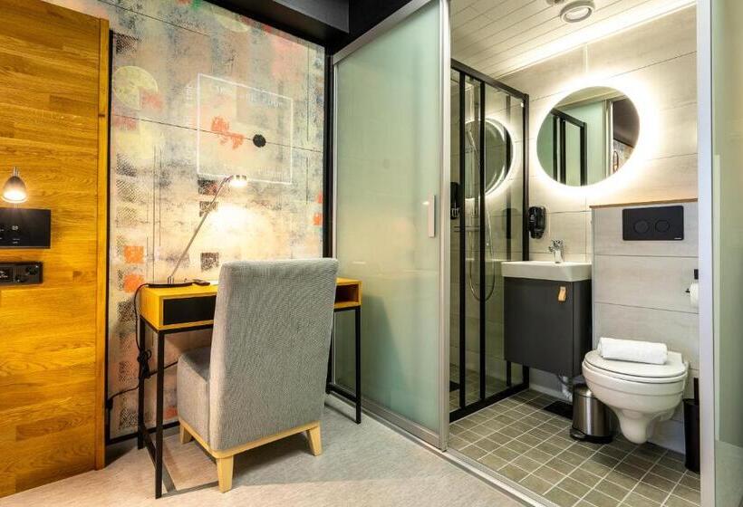 هاستل Time Rooms Sairaala Novan Vieressä