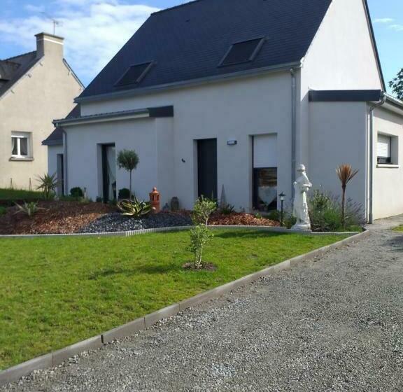 צימר 6bis Rue De La Boussaquiere St Broladre