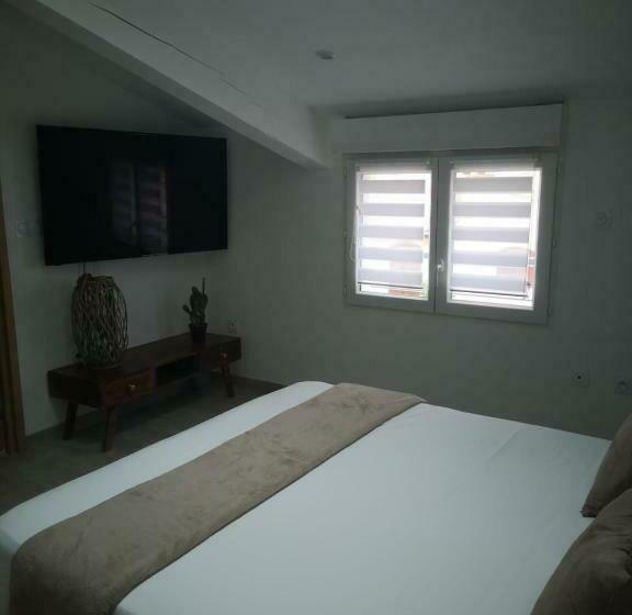 تختخواب و صبحانه Les Chambres Du Saunier